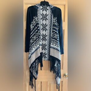 BSK Collection Blue and‎ White Cardigan Size Medium